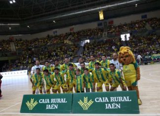 El Viña Albali de Valdepeñas se lleva la victoria del Olivo Arena