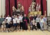 El obispo de Jaén, Monseñor Sebastián Chico Martínez, visita las imágenes de la Magna