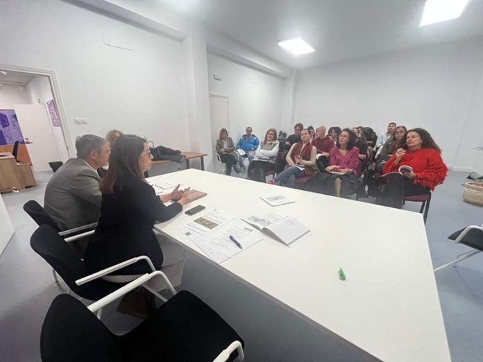 PGOU Reunión Centros Educativos PGOM