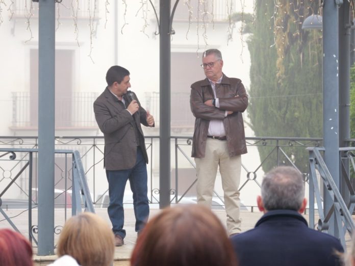 20251206 Reyes y Diego Fernández en la inauguración del hogar del pensionista de Albanchez de Mágina