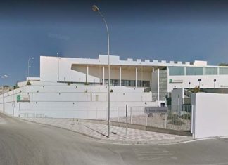 Tres personas resultan intoxicadas por humo en un incendio de vivienda en Alcalá la Real