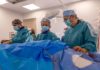 Cirujanos vasculares operan a más de 2.500 pacientes en el quirófano híbrido del Hospital de Jaén