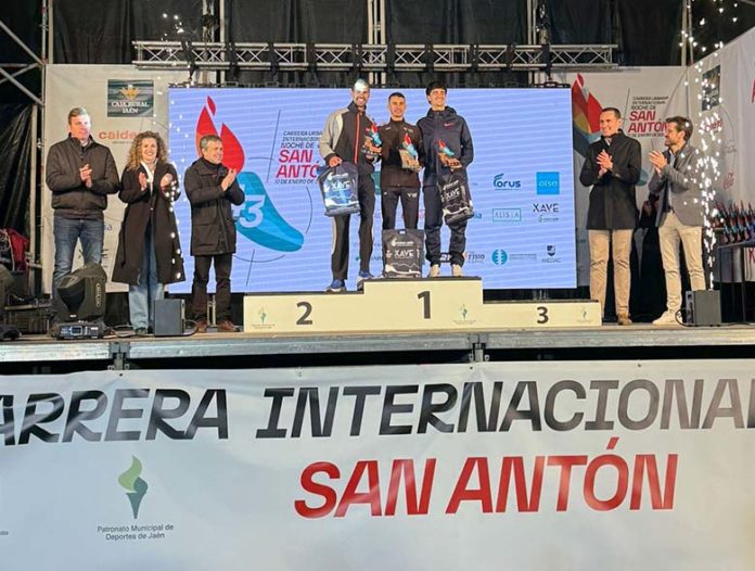 SAN ANTON HOMBRE PODIUNAsistencia 43º Carrera Internacional Noche de San Antón_2