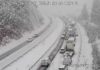 La intensa nevada obliga a cortar de la Autovía A-92 en el Puerto de la Mora