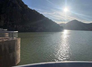 El subdelegado del Gobierno visita al pantano del Quiebrajano tras las últimas borrascas