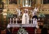 Cientos de fieles se unen en la Catedral a la vigilia de oración por la paz convocada por el Papa León XIV