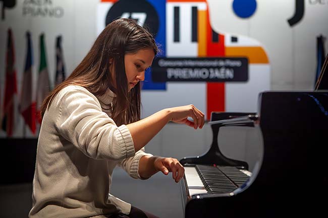 PIANO CASSIERS ANAÏS de BELGICA-FRANCIA