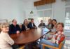 Elena González reafirma junto a la Asociación “La Estrella” el compromiso de Juanma Moreno con la atención a las personas con Alzheimer
