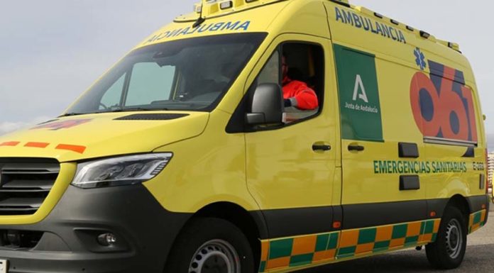 Muere un hombre en Algeciras tras caerle encima una rueda de camión