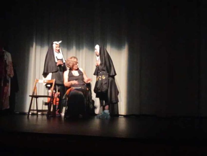 ENTRE TINIEBLAS teatro