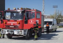 Fallece un hombre tras caer con su vehículo al río en Pinos Puente