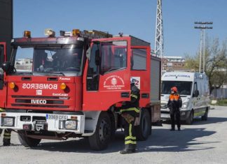 Fallece un hombre tras caer con su vehículo al río en Pinos Puente