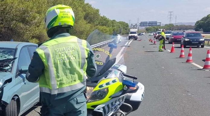 Herido grave en Sevilla un guardia civil arrollado por un vehículo robado que circulaba en sentido contrario
