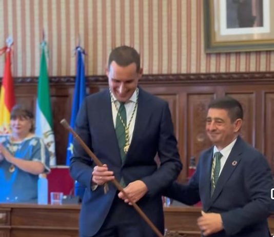 Juan Latorre ha tomado posesión como presidente de la Diputación de Jaén