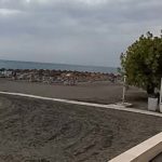 Mueren dos bañistas mayores en una playa de Torrox