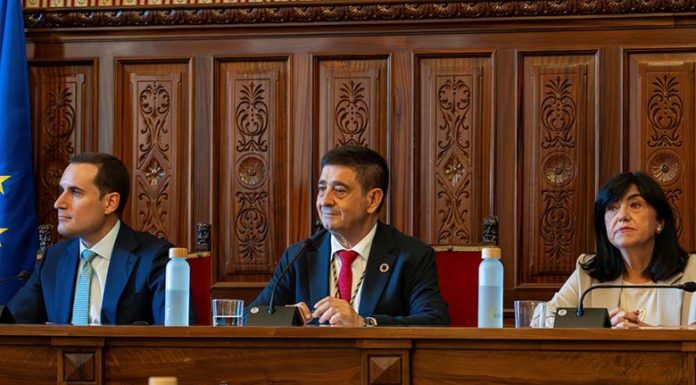 Paco Reyes renuncia a su cargo como presidente de la Diputación de Jaén