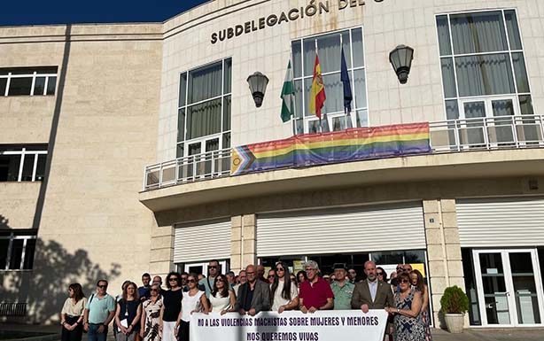 Minuto de silencio en la Subdelegación del Gobierno en Jaén
