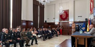 Manuel Fernández reivindica en Jaén la memoria de los 188 policías nacionales asesinados por el terrorismo