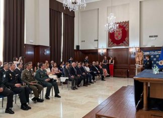 Manuel Fernández reivindica en Jaén la memoria de los 188 policías nacionales asesinados por el terrorismo