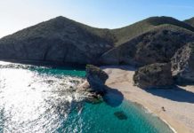Fallece una mujer ahogada en una playa de Carboneras