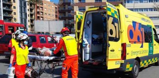 Fallece un trabajador tras precipitarse de altura cuando podaba en Villamanrique de la Condesa