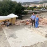 Cultura destaca el buen ritmo de los trabajos arqueológicos en la villa romana de Los Robles y su almazara