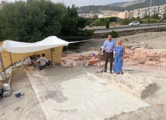 Cultura destaca el buen ritmo de los trabajos arqueológicos en la villa romana de Los Robles y su almazara