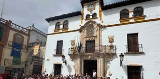 Alcaudete guarda un minuto de silencio en memoria de Araceli