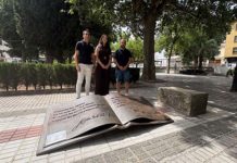 Beas de Segura estrena una escultura dedicada a la literatura mística que se incluye en la ruta “Memoria y paisaje de la sierra”