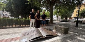 Beas de Segura estrena una escultura dedicada a la literatura mística que se incluye en la ruta “Memoria y paisaje de la sierra”