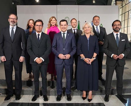Toma de posesión de los nuevos delegados de la Junta que desarrollen su labor aprovechando la proximidad como «valor añadido» en su gestión pública