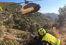 La Guardia Civil rescata en helicóptero a un parapentista accidentado en Sierra Mágina