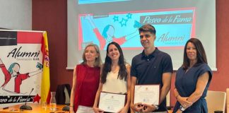 La Universidad de Jaén destaca las trayectorias del jugador de fútbol sala Antonio Pérez y de la investigadora Clara Ortega